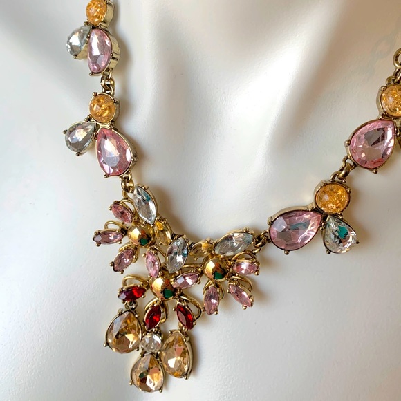 Brand new statement necklace - Picture 1 of 3